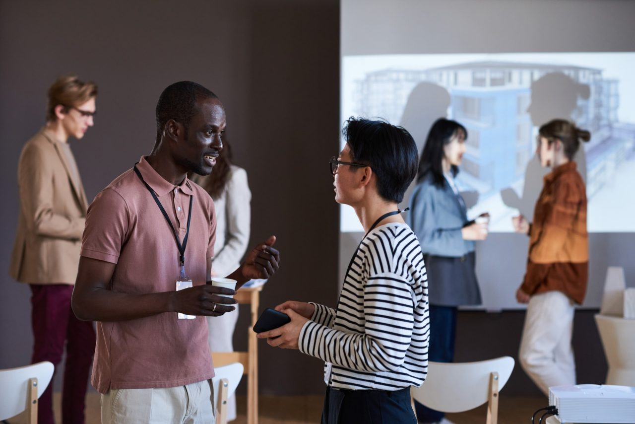 networking-during-a-seminar-with-people.jpg